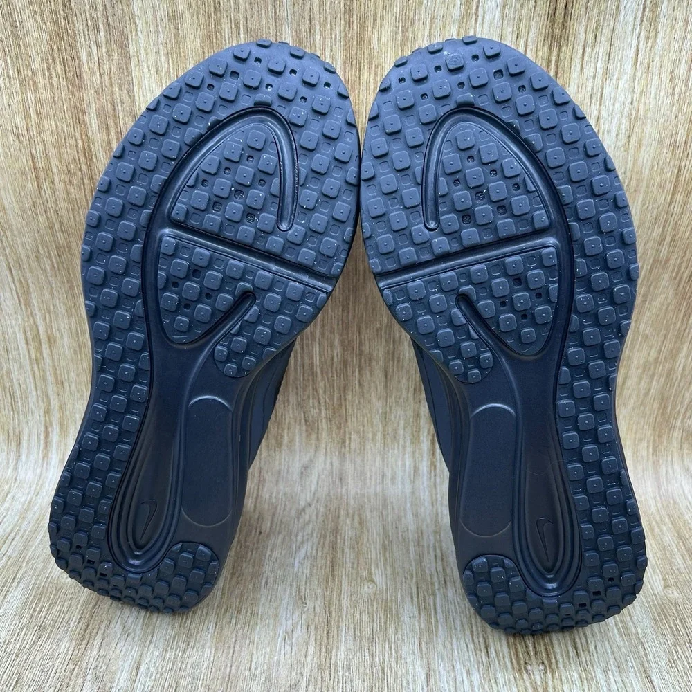 Nike Revolution 8 EasyOn Men's Size 10.5 Black Slip On Running Shoes HQ2414-003